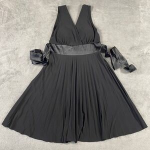 Vintage Taboo Dress Womens M Black Pleated V-Neck Satin Tie Back Cocktail Y2K‎